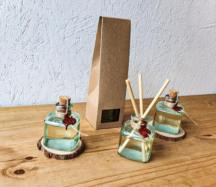 Home diffuser - recycled glass and wooden reeds - Mystical affair - STANZA Artigiana